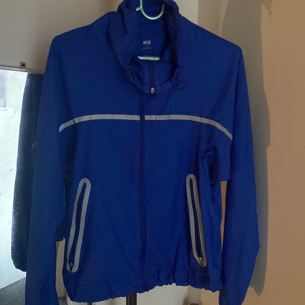 Reflective running jacket - Picture 2 of 4